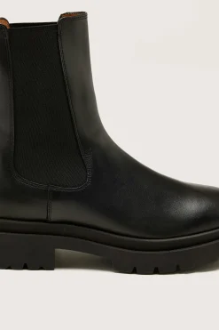 ANTHOLOGY Senia Chelsea Boots