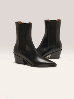 FLATTERED Sandra Boots