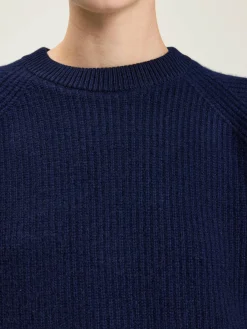 NICHOLSON & NICHOLSON Highland Crewneck Sweater