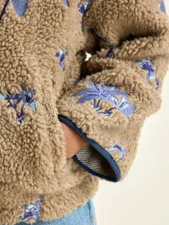 Nilou Teddy Sweatshirt